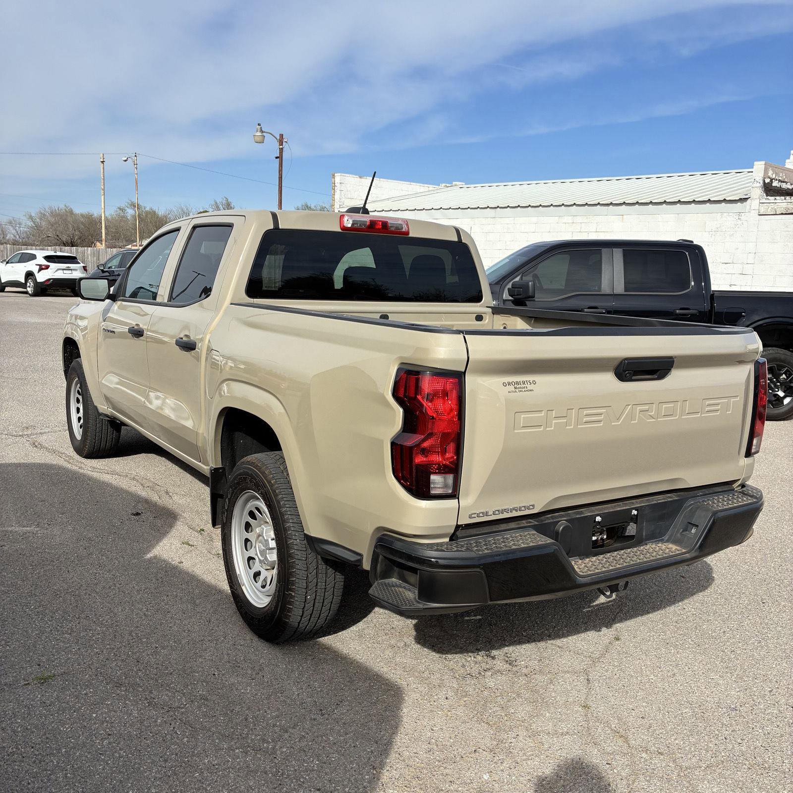 Used 2024 Chevrolet Colorado W/T image 19