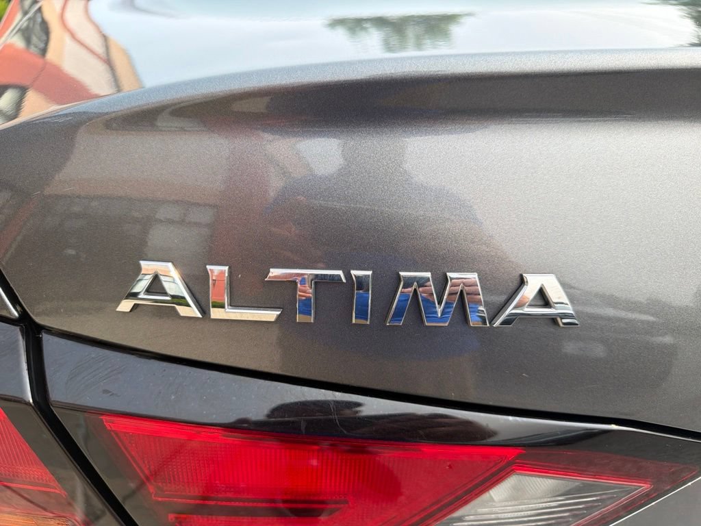 Used 2022 Nissan Altima 2.0 SR FWD image 14