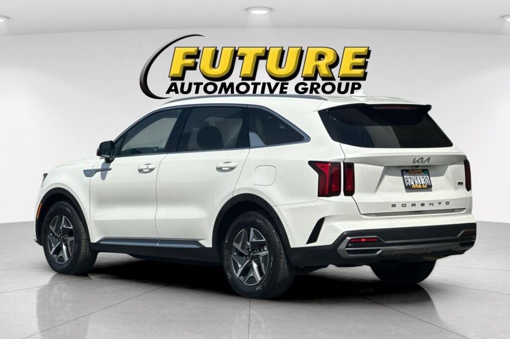 Used 2022 Kia Sorento S FWD image 6