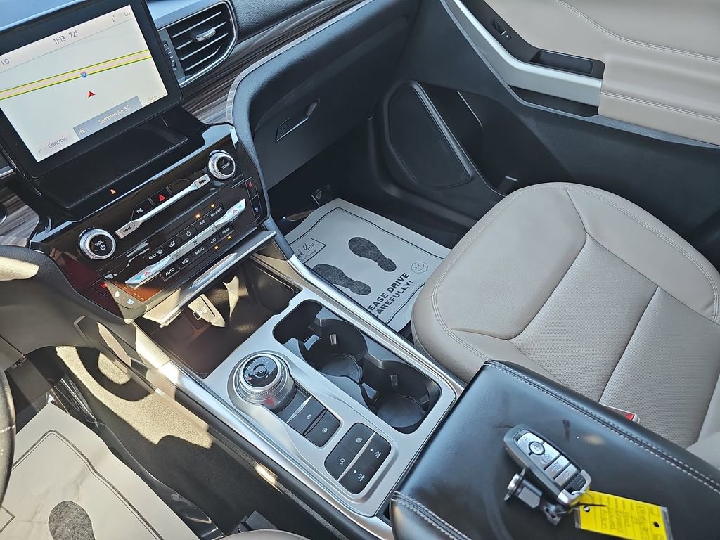 Used 2023 Ford Explorer Limited image 31