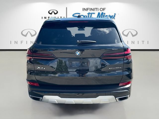 Used 2025 BMW X5 xDrive50e AWD/4WD image 6