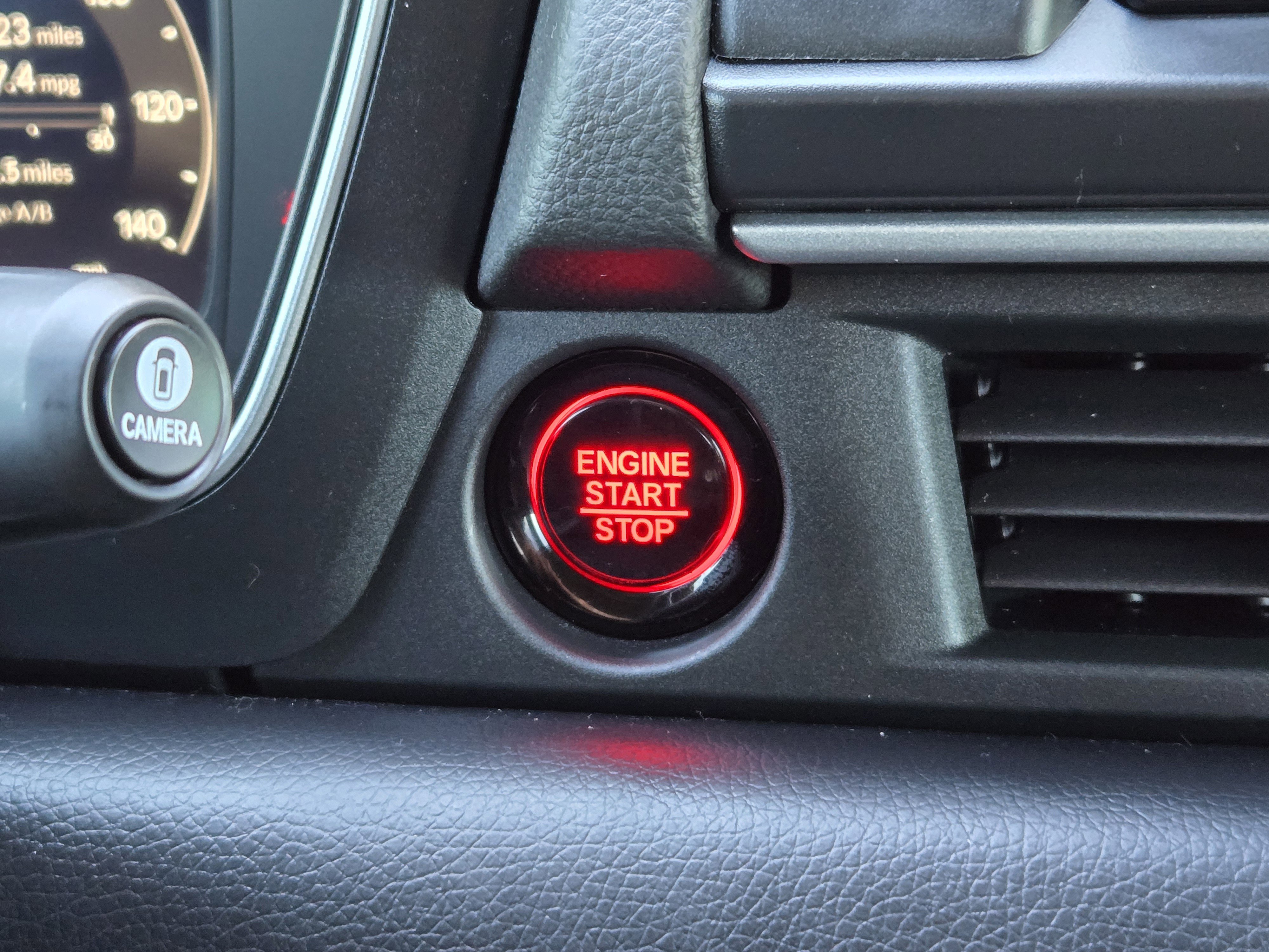 Used 2023 Honda Pilot Elite image 26