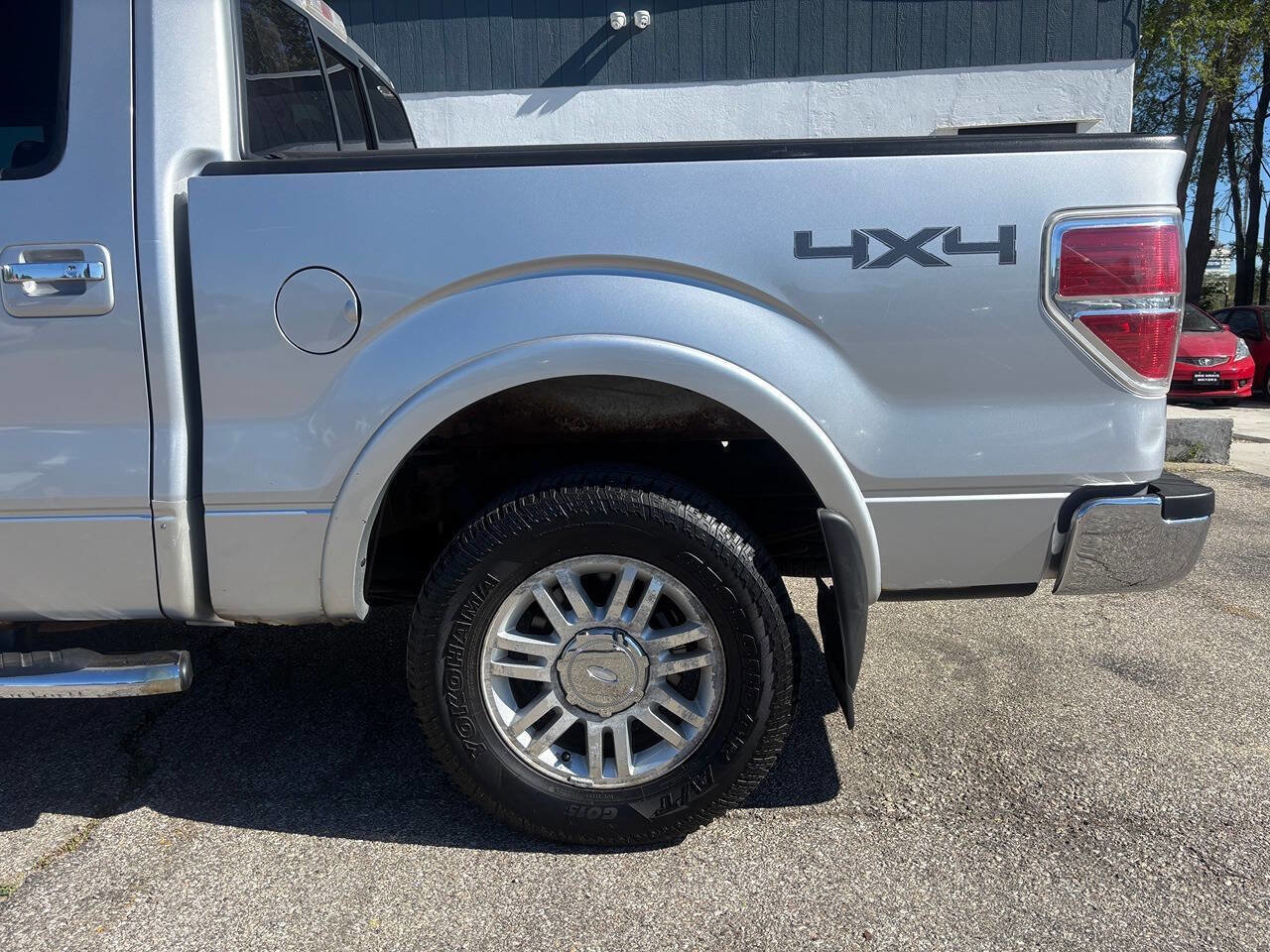 Used 2011 Ford F150 Lariat w/ Lariat Plus Pkg AWD/4WD image 11