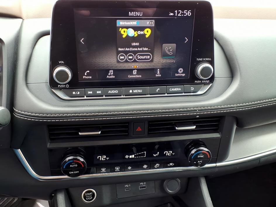 Used 2023 Nissan Rogue SV image 18