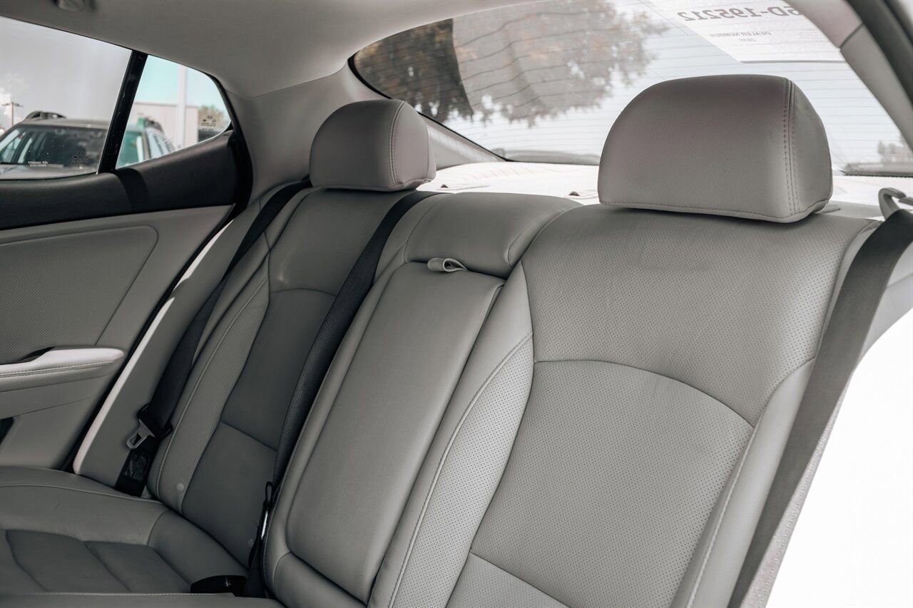 Used 2015 Kia Optima EX w/ EX Premium Package FWD image 40
