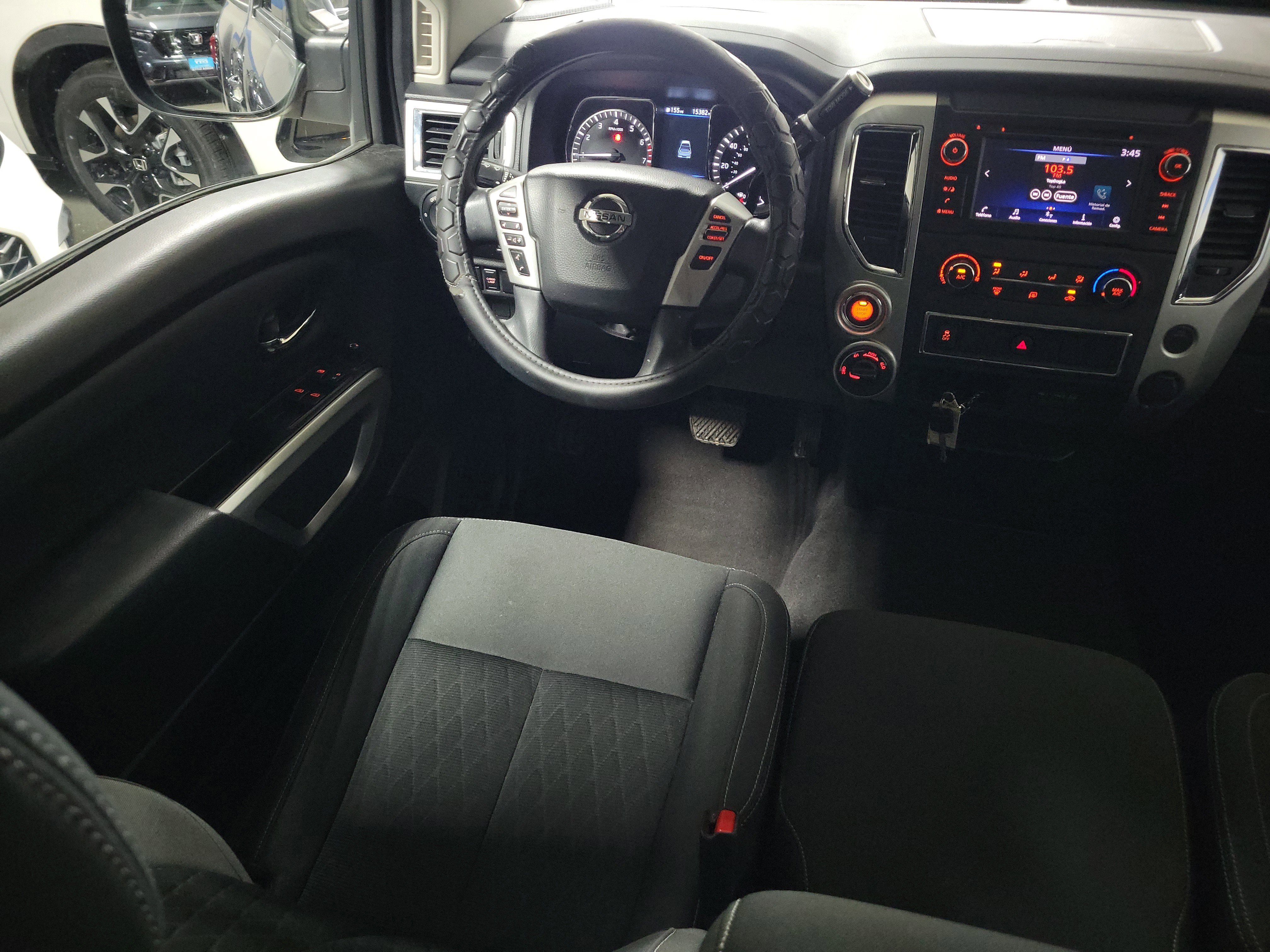 Used 2019 Nissan Titan SV image 13