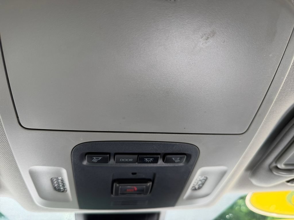 Used 2023 Toyota Camry XLE w/ Cold Weather Package FWD image 31