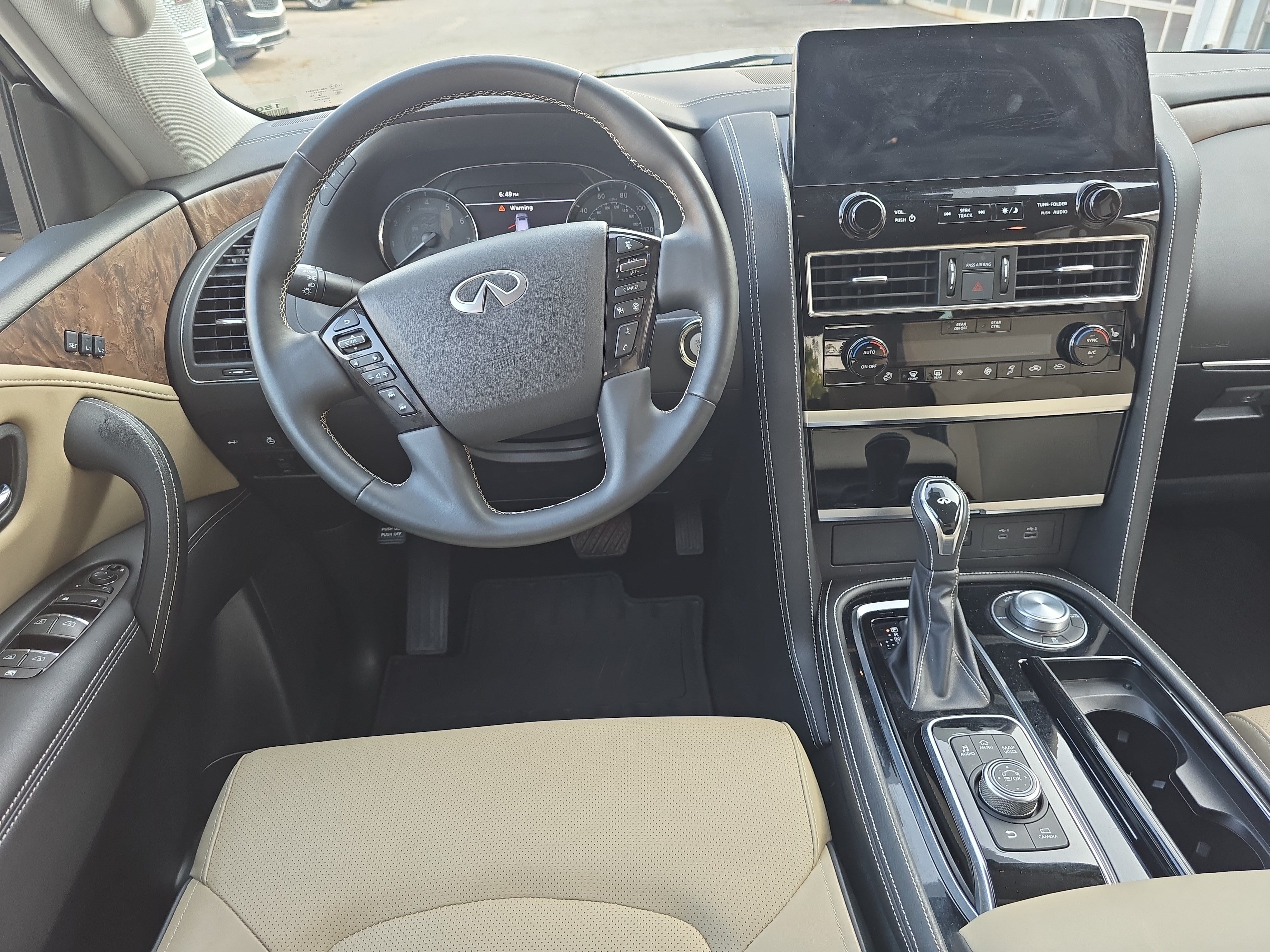 Used 2023 INFINITI QX80 Premium Select w/ Cargo Package AWD/4WD image 17