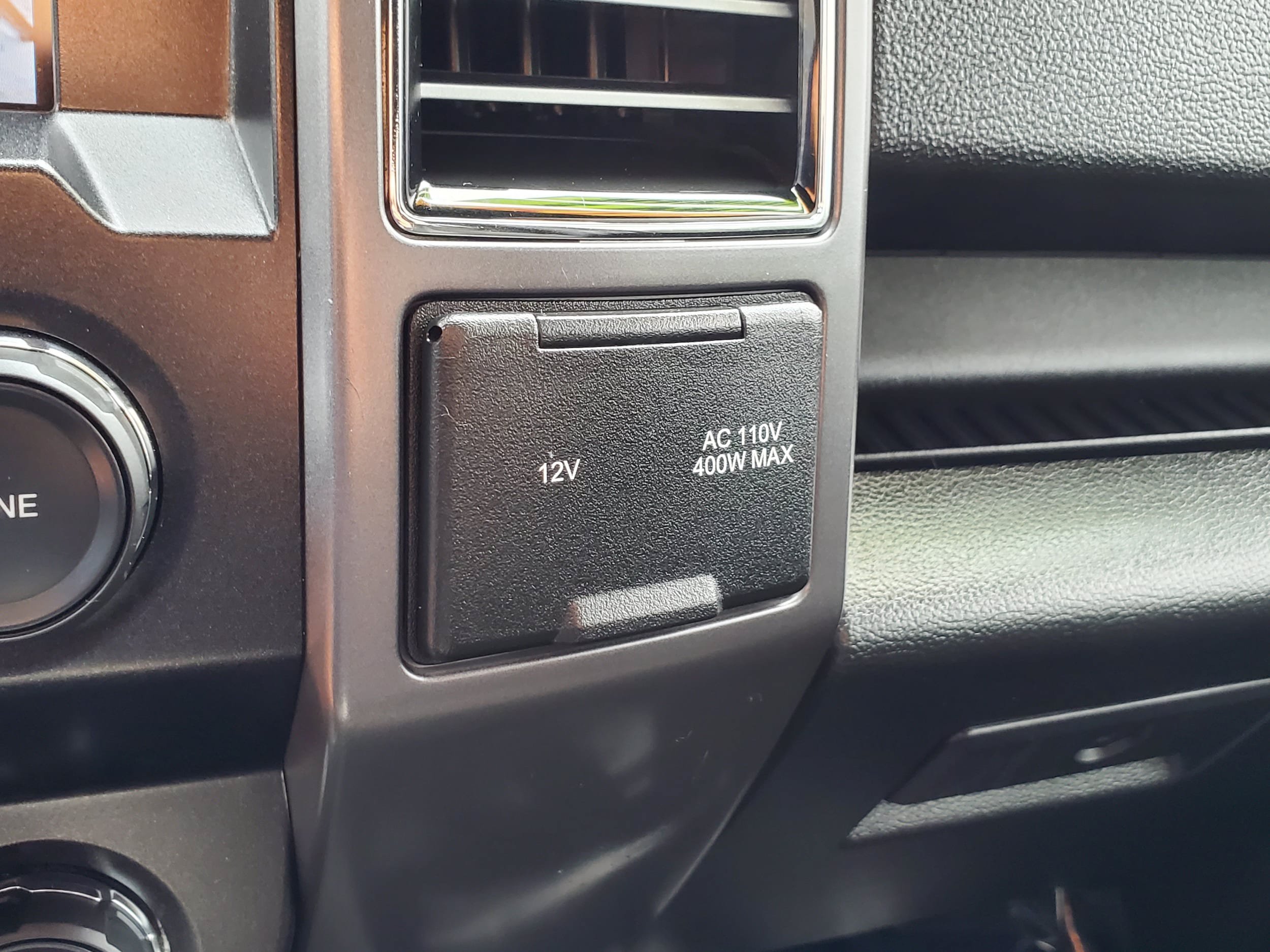 Used 2019 Ford F150 XLT w/ Equipment Group 302A Luxury AWD/4WD image 22