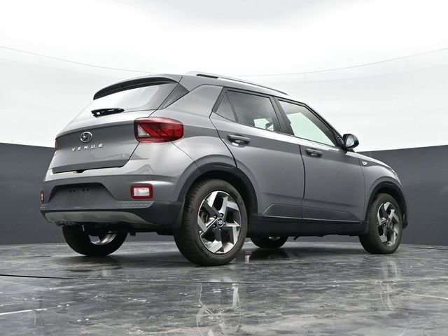 Used 2020 Hyundai Venue SEL w/ Convenience + Premium Package FWD image 38