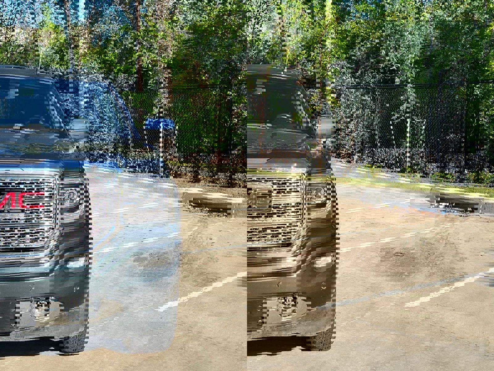 Used 2018 GMC Sierra 1500 Denali w/ Denali Ultimate Package image 3