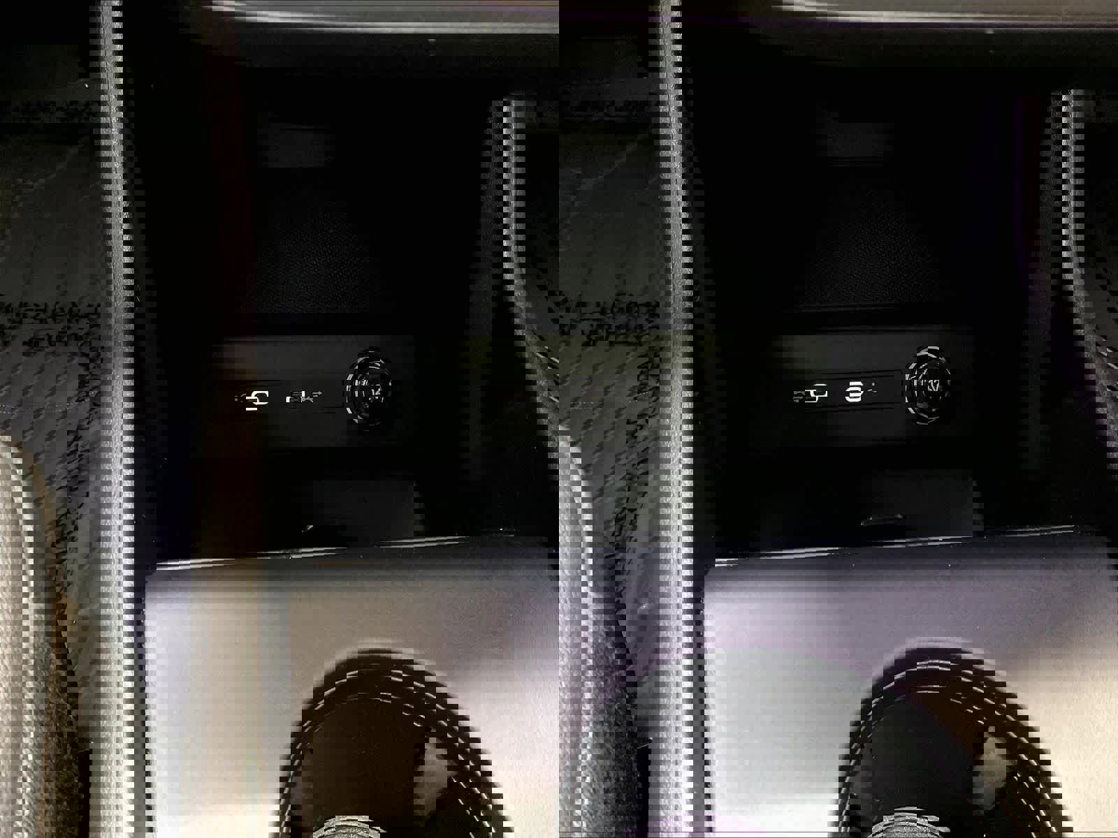 Certified 2023 Audi Q4 e-tron Premium Plus w/ Premium Plus image 33