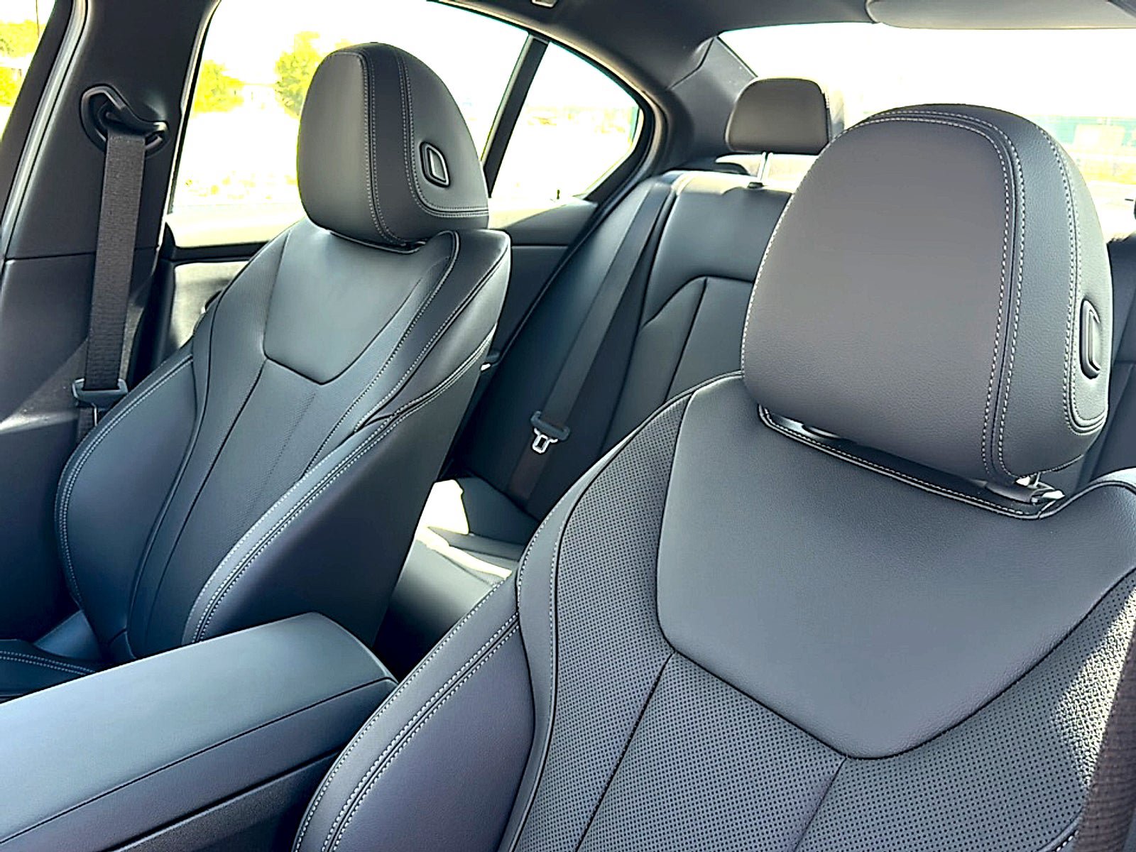 New 2026 BMW 330i Sedan w/ Premium Package RWD image 11
