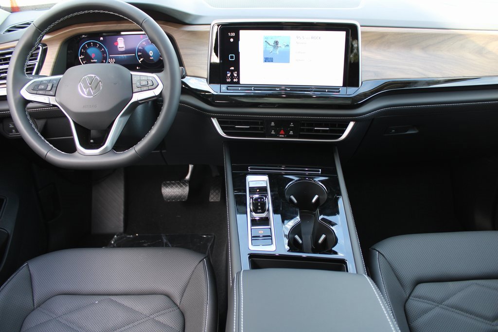 New 2026 Volkswagen Atlas SE image 17