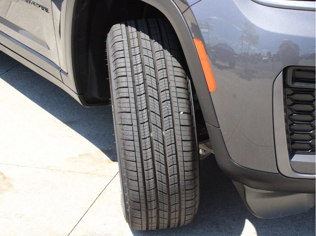New 2026 Jeep Grand Cherokee L 4WD image 39