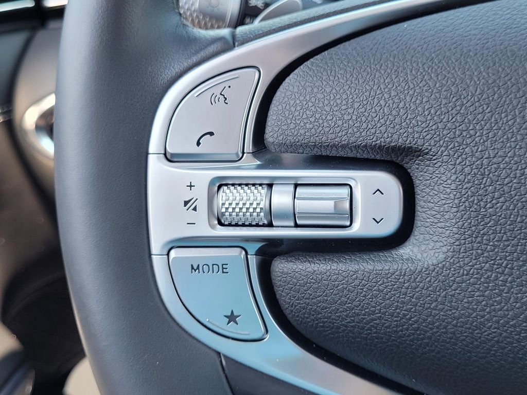 Used 2022 Genesis GV70 2.5T w/ Select Package image 20