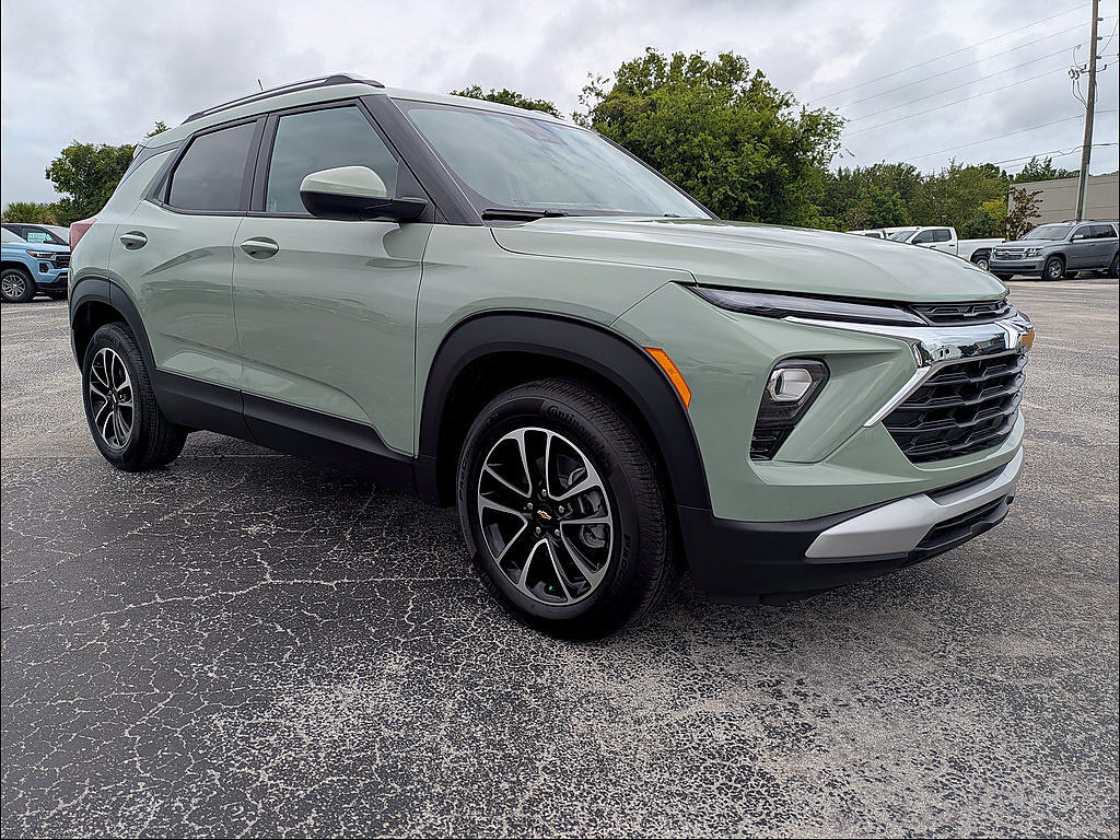 New 2026 Chevrolet TrailBlazer LT w/ Convenience Package FWD image 2