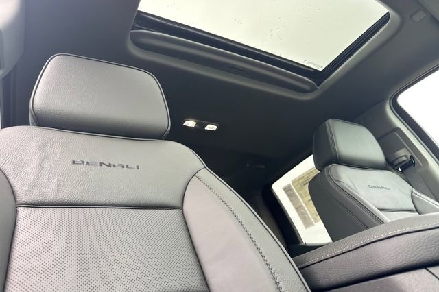 New 2026 GMC Sierra 1500 Denali w/ Denali Reserve Package image 18