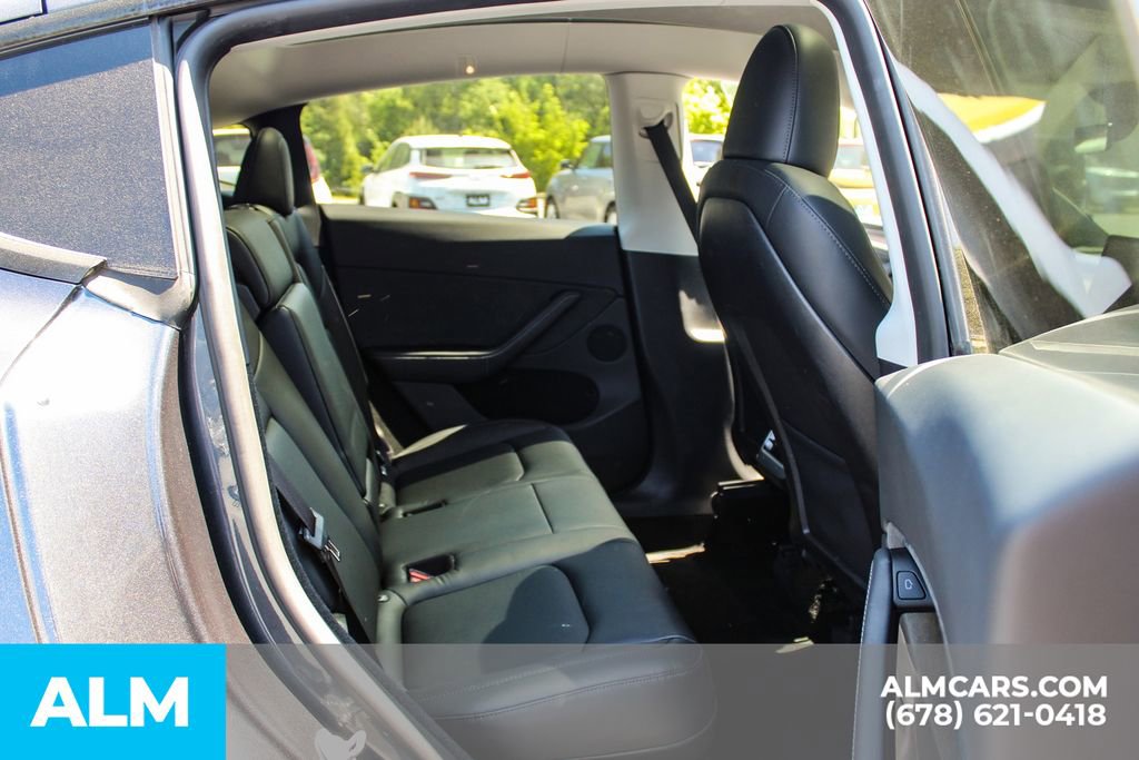 Used 2024 Tesla Model Y Long Range AWD/4WD image 18