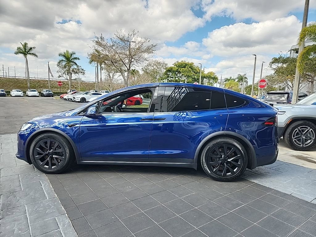 Used 2024 Tesla Model X image 12