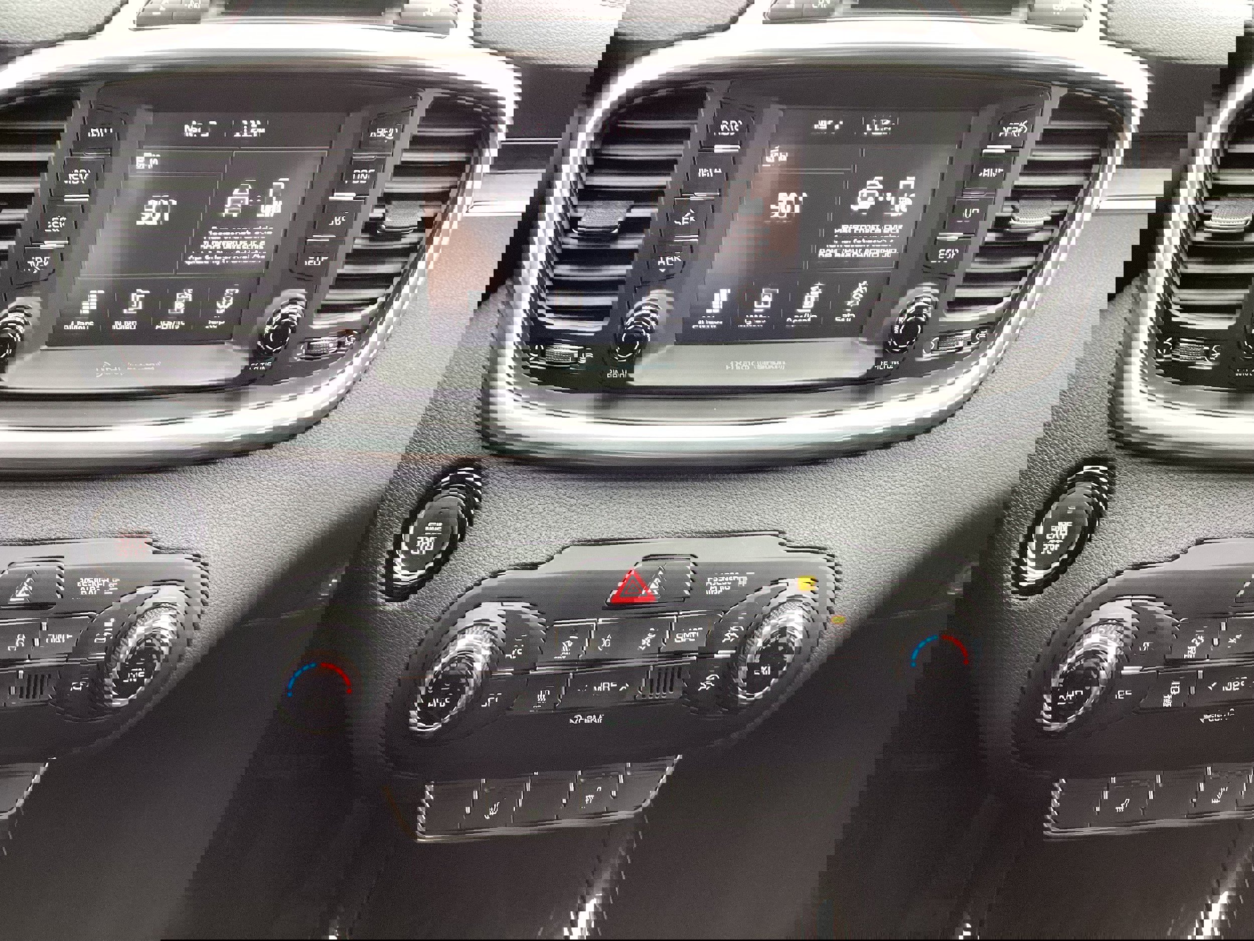 Used 2017 Kia Sorento EX image 17