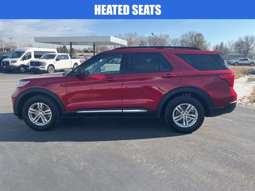 Used 2021 Ford Explorer XLT w/ Equipment Group 202A image 7
