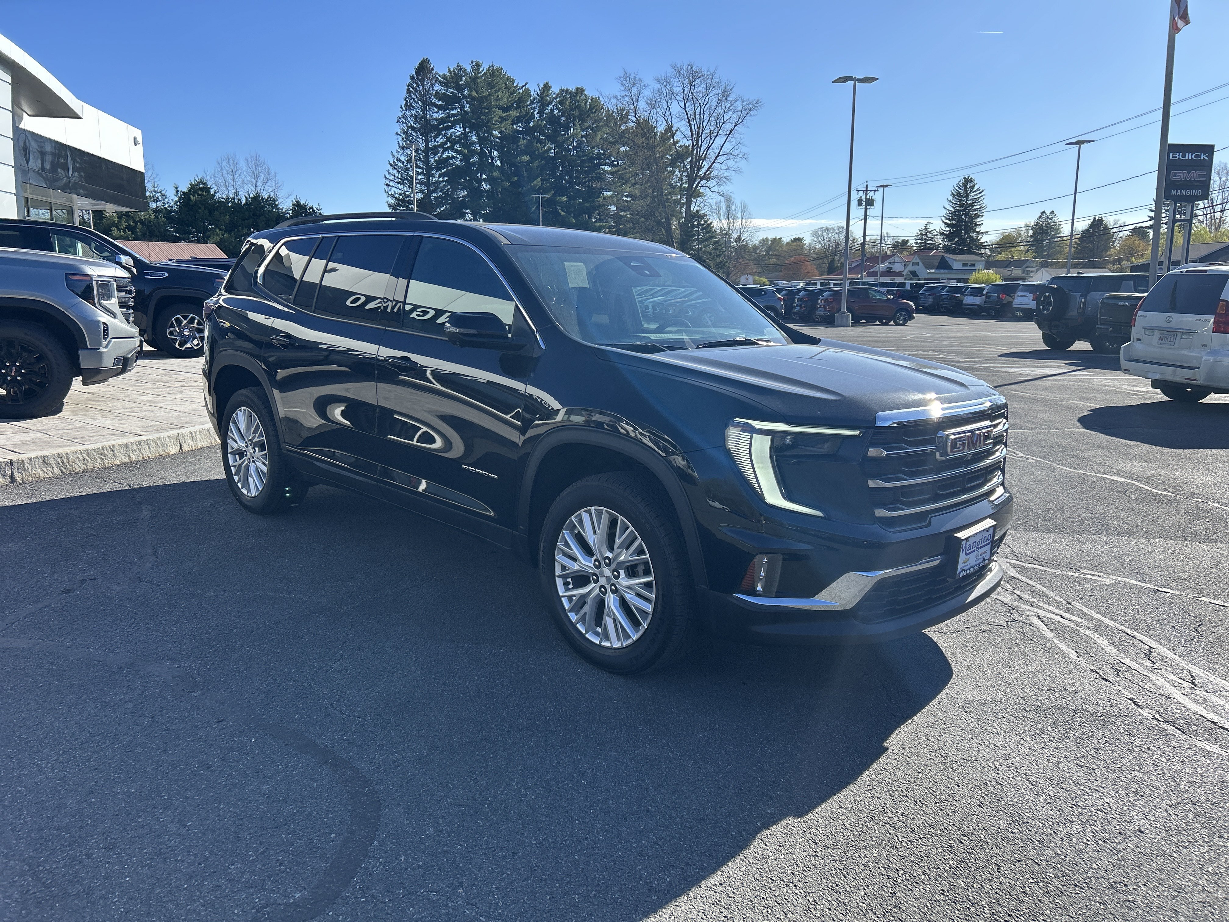 Certified 2024 GMC Acadia Elevation AWD/4WD image 14
