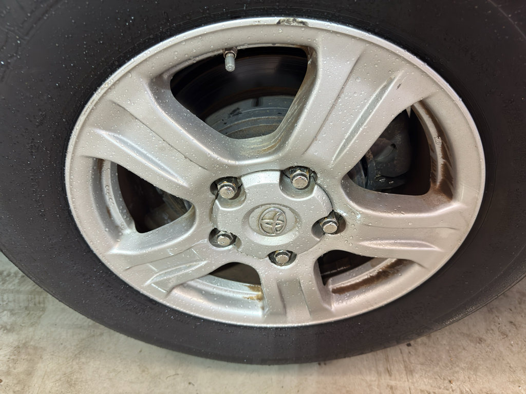 Used 2012 Toyota Tundra 4x4 CrewMax w/ Tow Pkg image 31