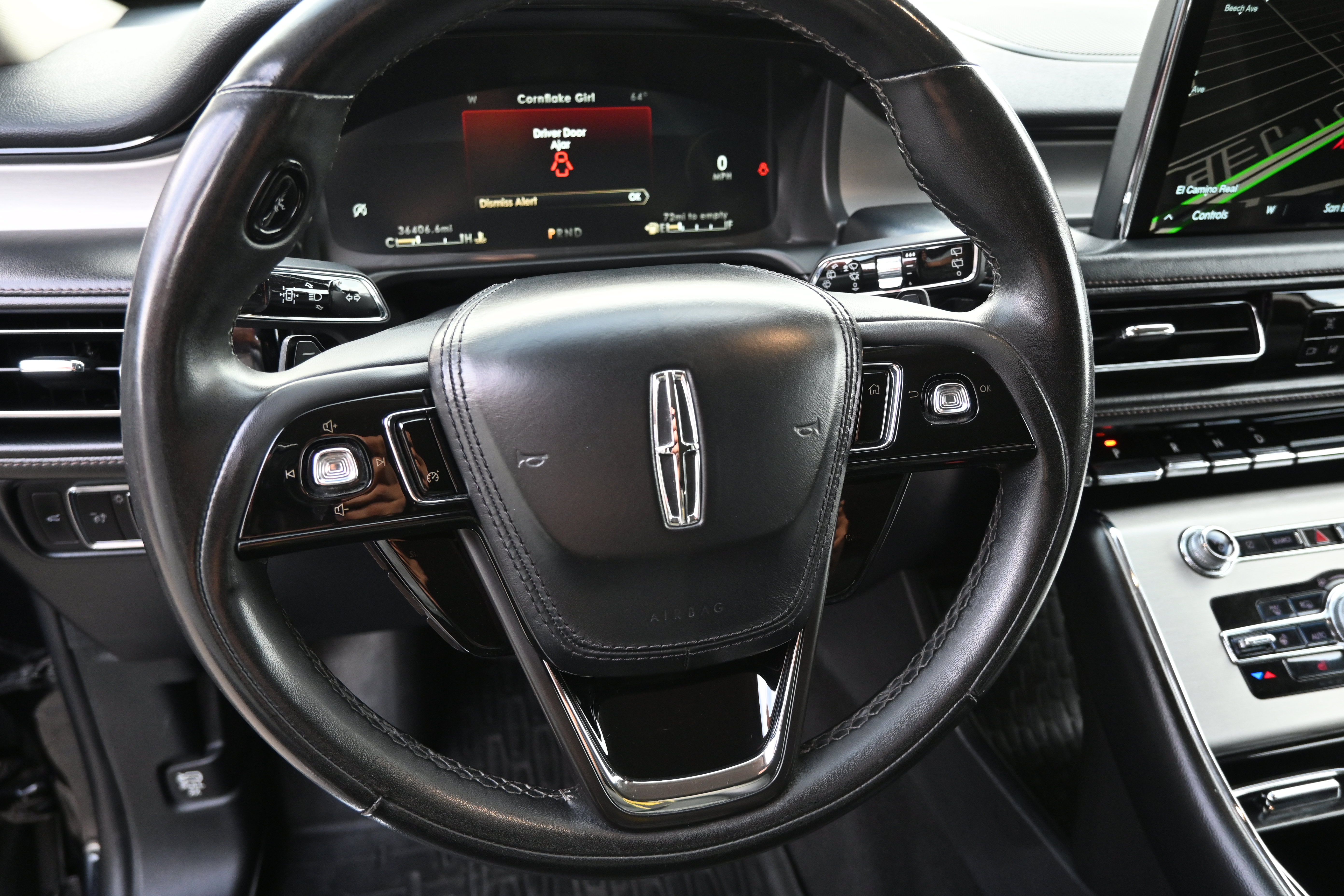 Used 2022 Lincoln Aviator 2WD image 37