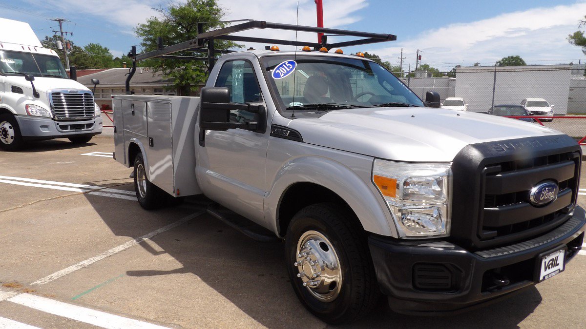 Used 2015 Ford F350 XL RWD image 1