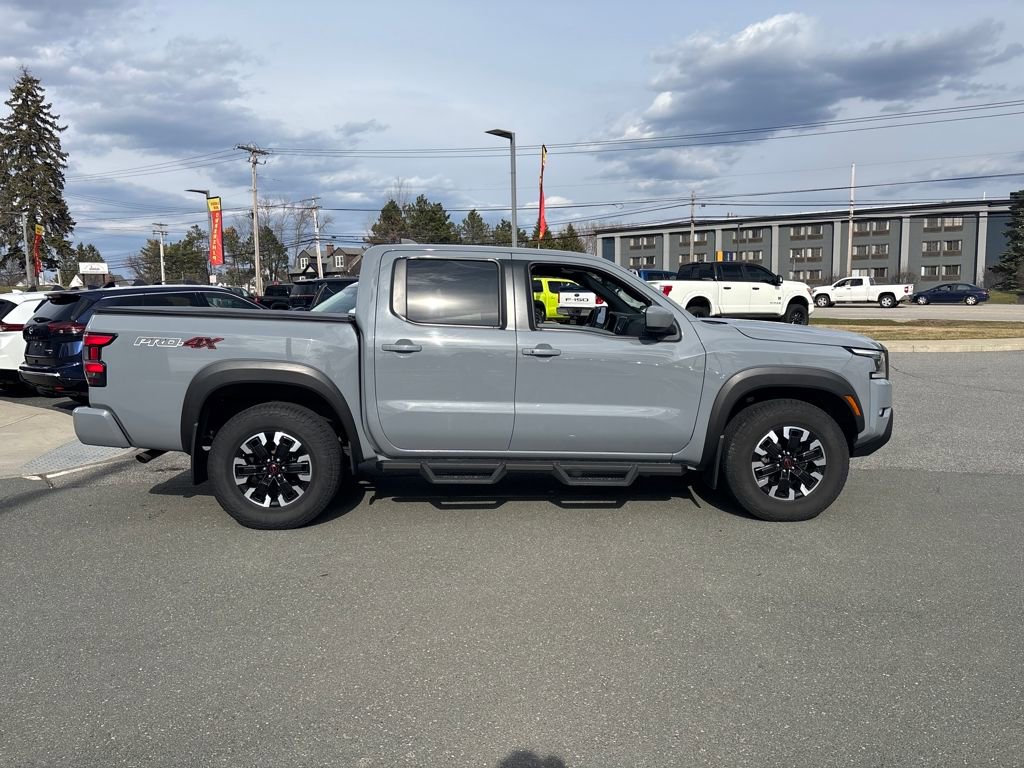 Used 2024 Nissan Frontier PRO-4X image 6