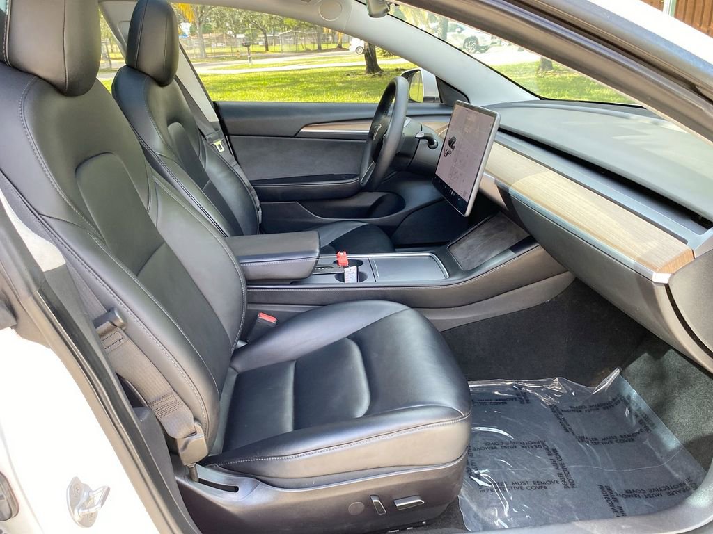 Used 2021 Tesla Model 3 Standard Range Plus image 32