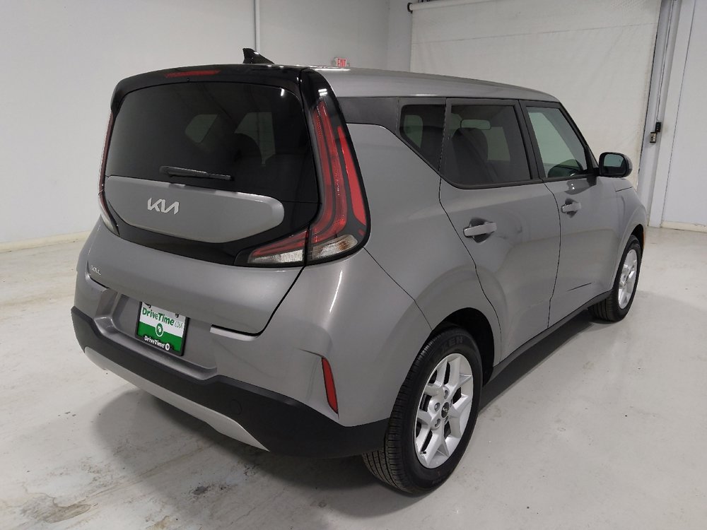 Used 2025 Kia Soul S image 9