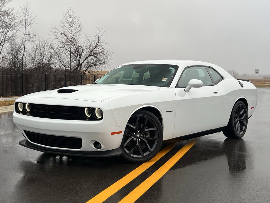 Used 2022 Dodge Challenger R/T w/ Blacktop Package image 38