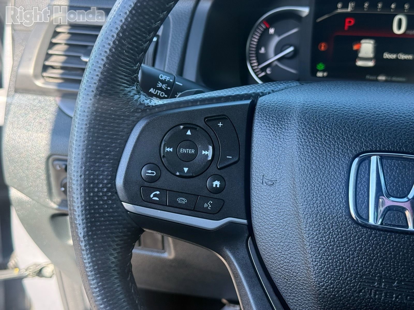 Used 2023 Honda Passport EX-L image 17