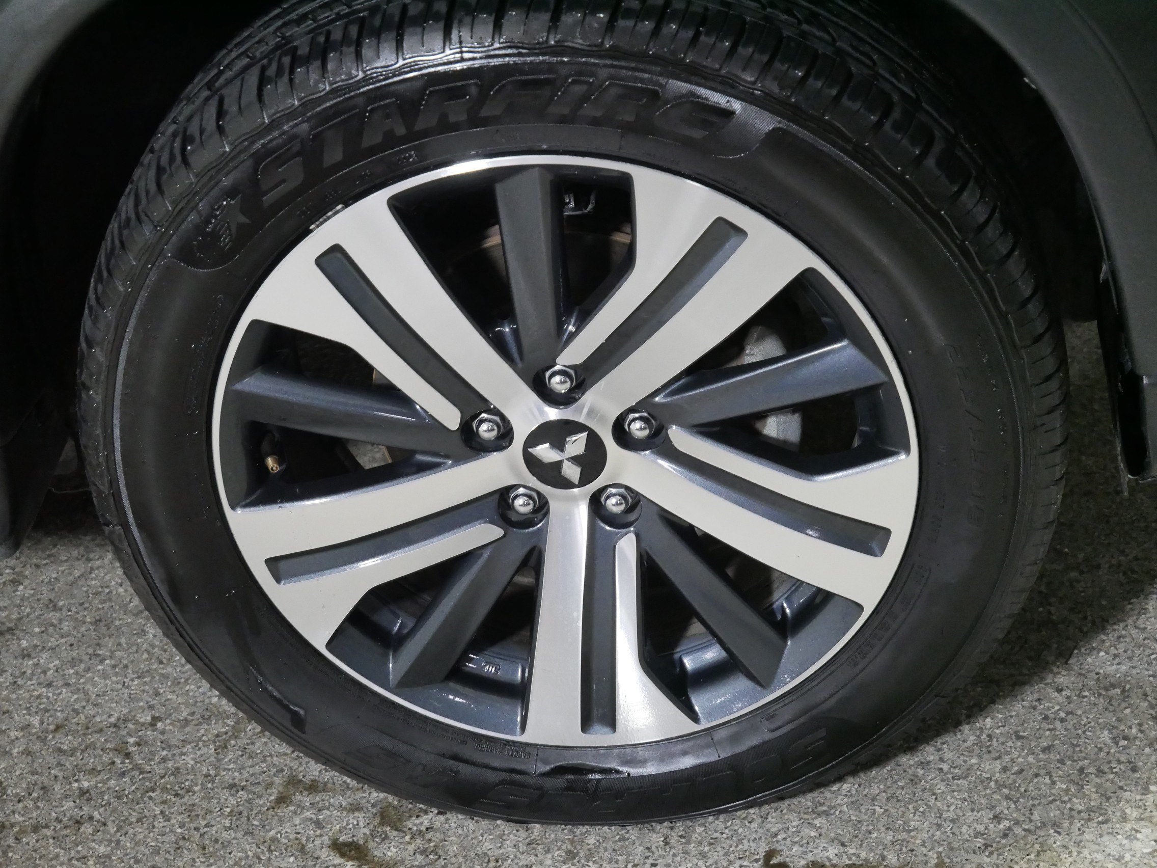 Used 2024 Mitsubishi Outlander Sport SE AWD/4WD image 15