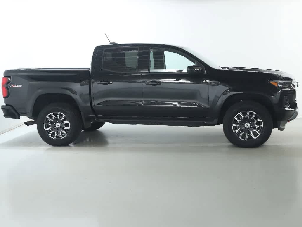 Used 2023 Chevrolet Colorado Z71 w/ Z71 Convenience Package 2 AWD/4WD image 11