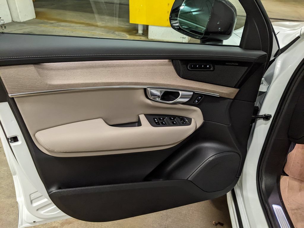 New 2026 Volvo XC90 B6 Ultra w/ Protection Package Premier AWD/4WD image 9
