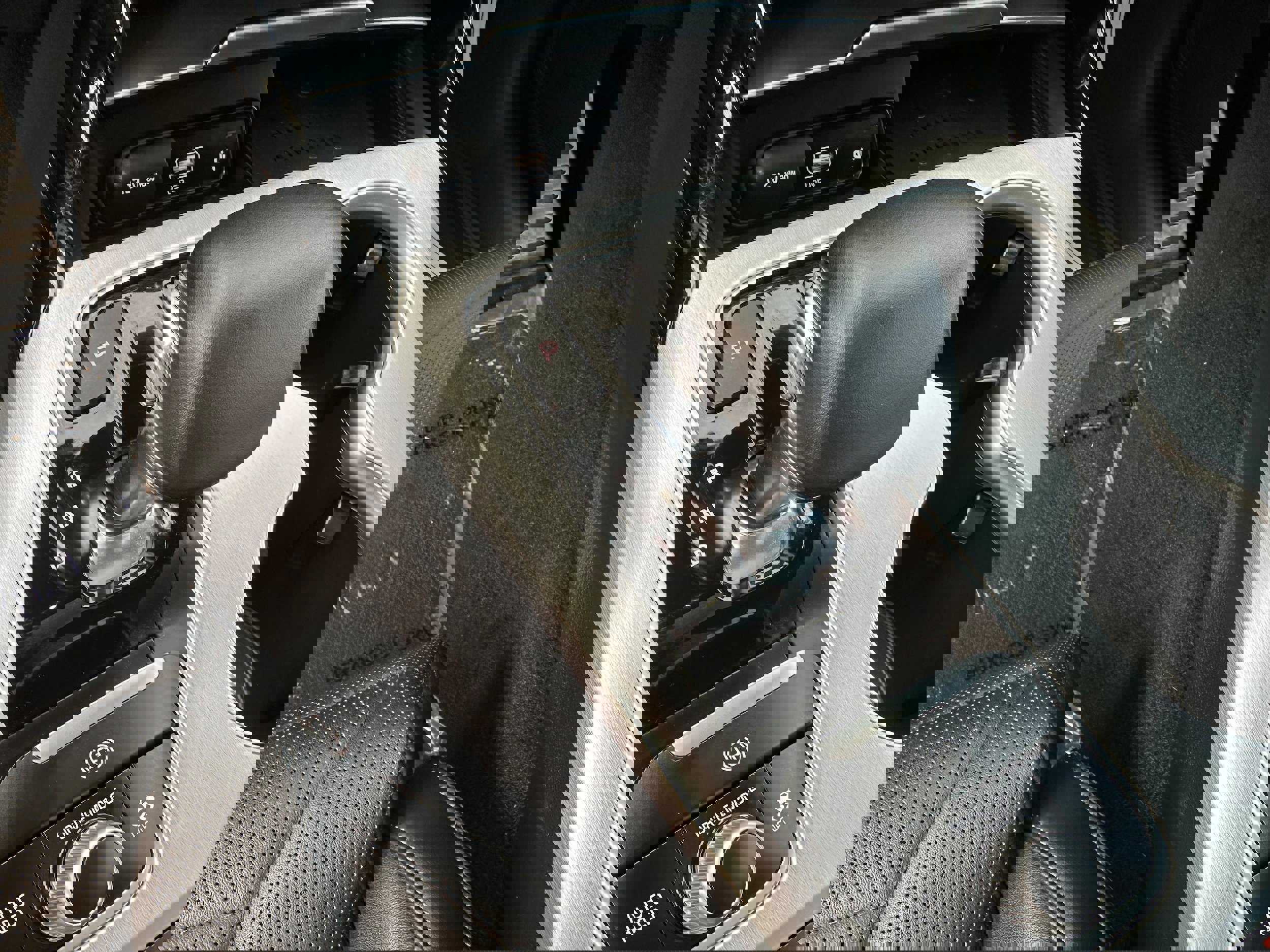 Used 2023 Kia Stinger GT2 image 38