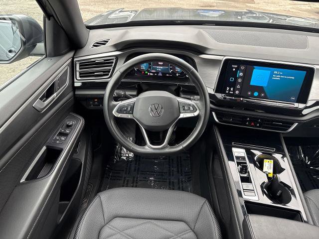 Used 2025 Volkswagen Atlas Cross Sport SE image 13