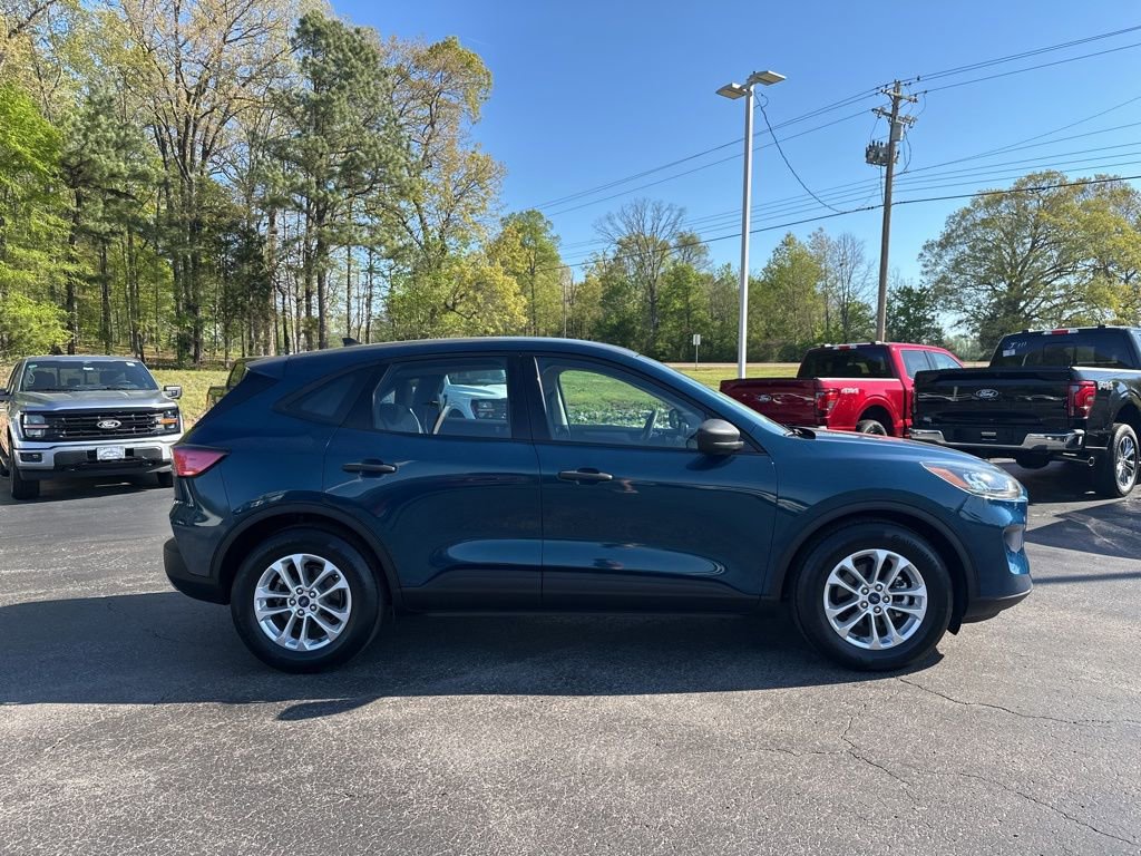 Used 2020 Ford Escape S image 2