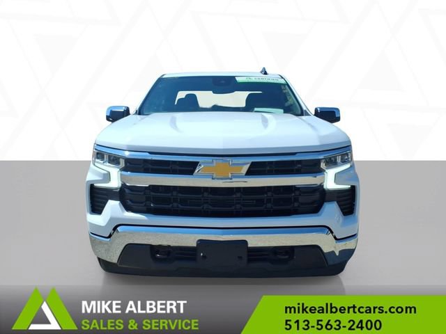 Used 2023 Chevrolet Silverado 1500 LT w/ Protection Package AWD/4WD image 2