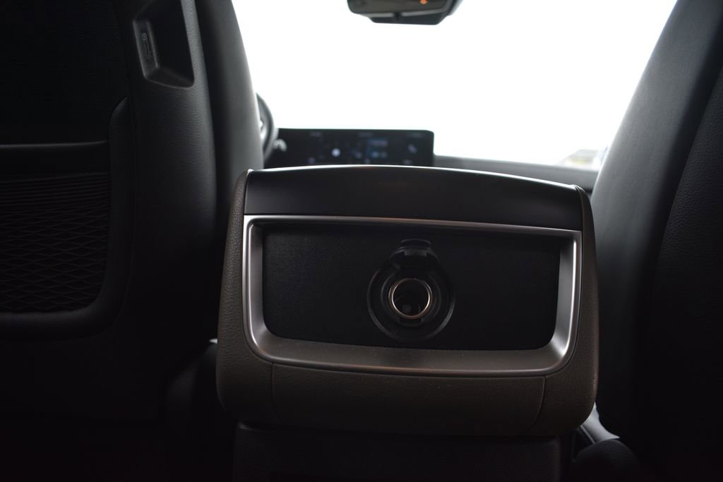 Used 2025 Kia Carnival FWD image 29