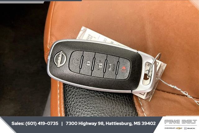 Used 2023 Nissan Pathfinder Platinum w/ Cargo Package image 9