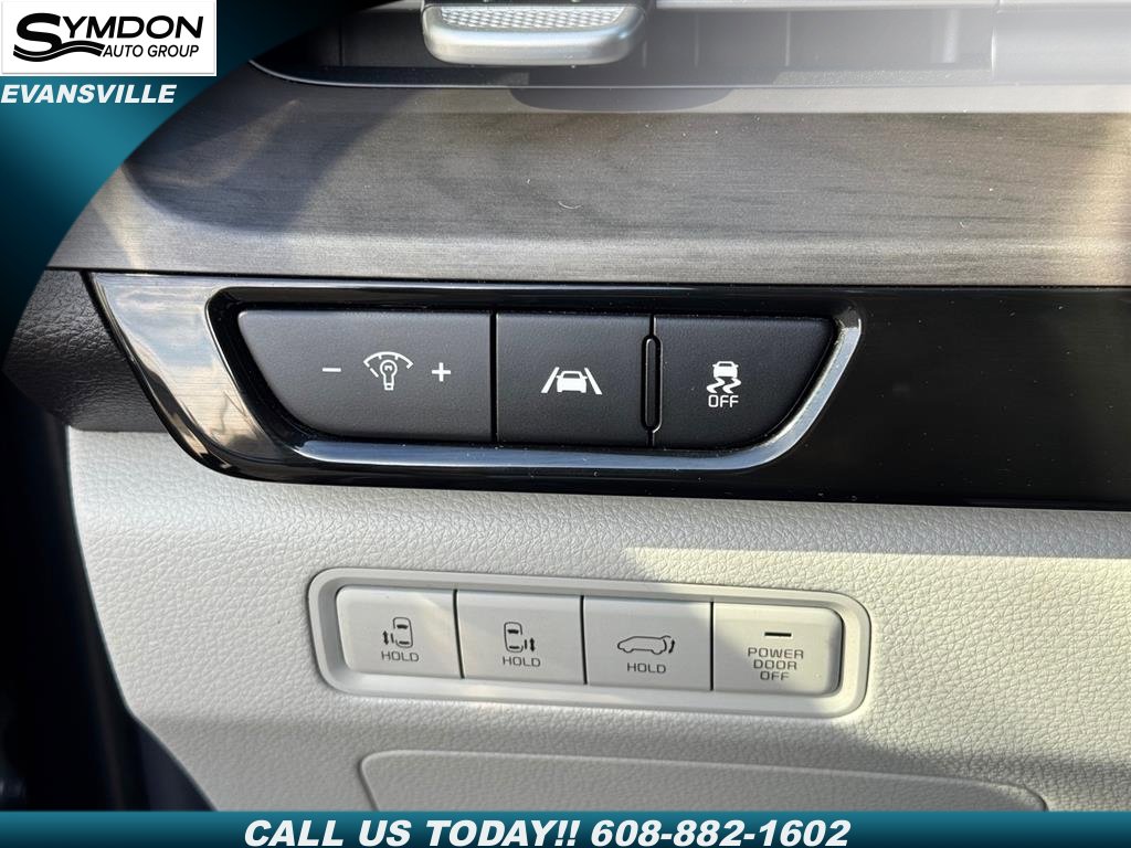 Used 2022 Kia Carnival SX image 19
