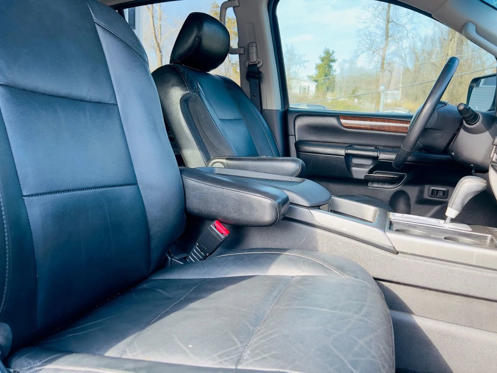 Used 2014 Nissan Armada SL image 16