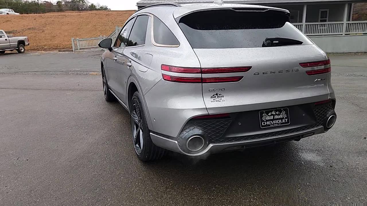 Used 2022 Genesis GV70 3.5T Sport w/ Sport Prestige Package image 5