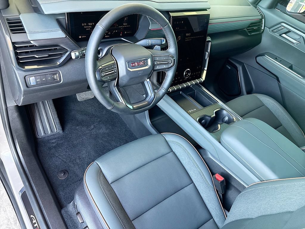 Used 2026 GMC Acadia AT4 w/ Luxury Package AWD/4WD image 9