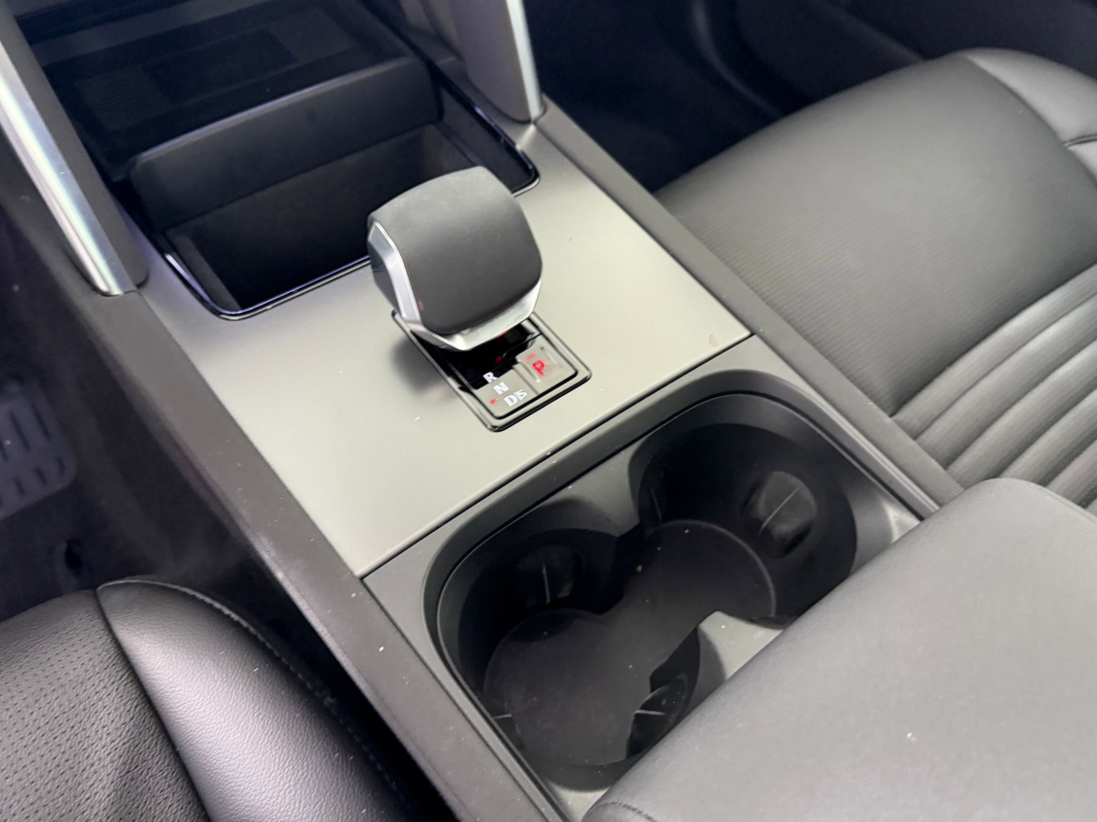 Certified 2024 Land Rover Discovery Sport S image 25