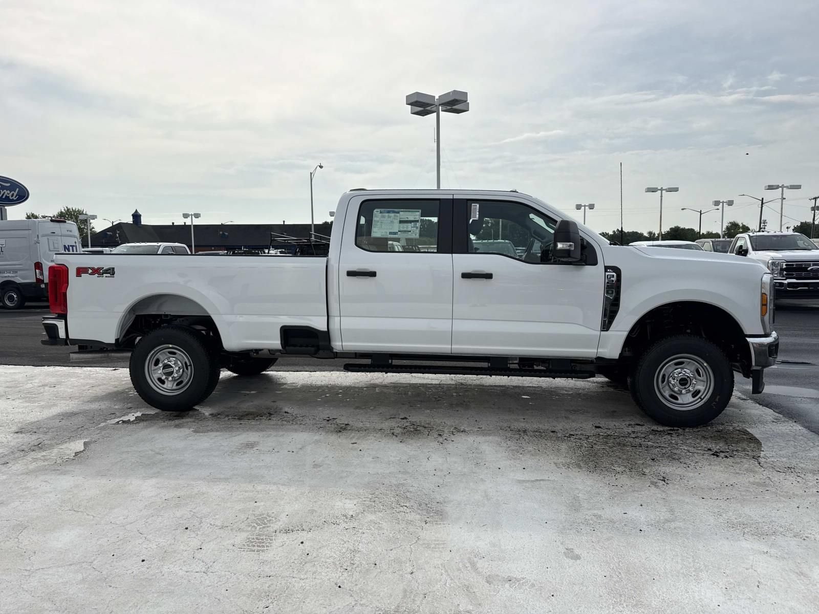New 2026 Ford F250 XL w/ FX4 Off-Road Package AWD/4WD image 2